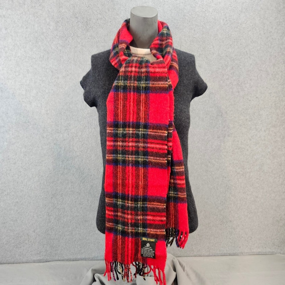 Royal Stewart Scarf 100% Lambswool Red Tartan Plaid Made in Scotland Fringe VTG